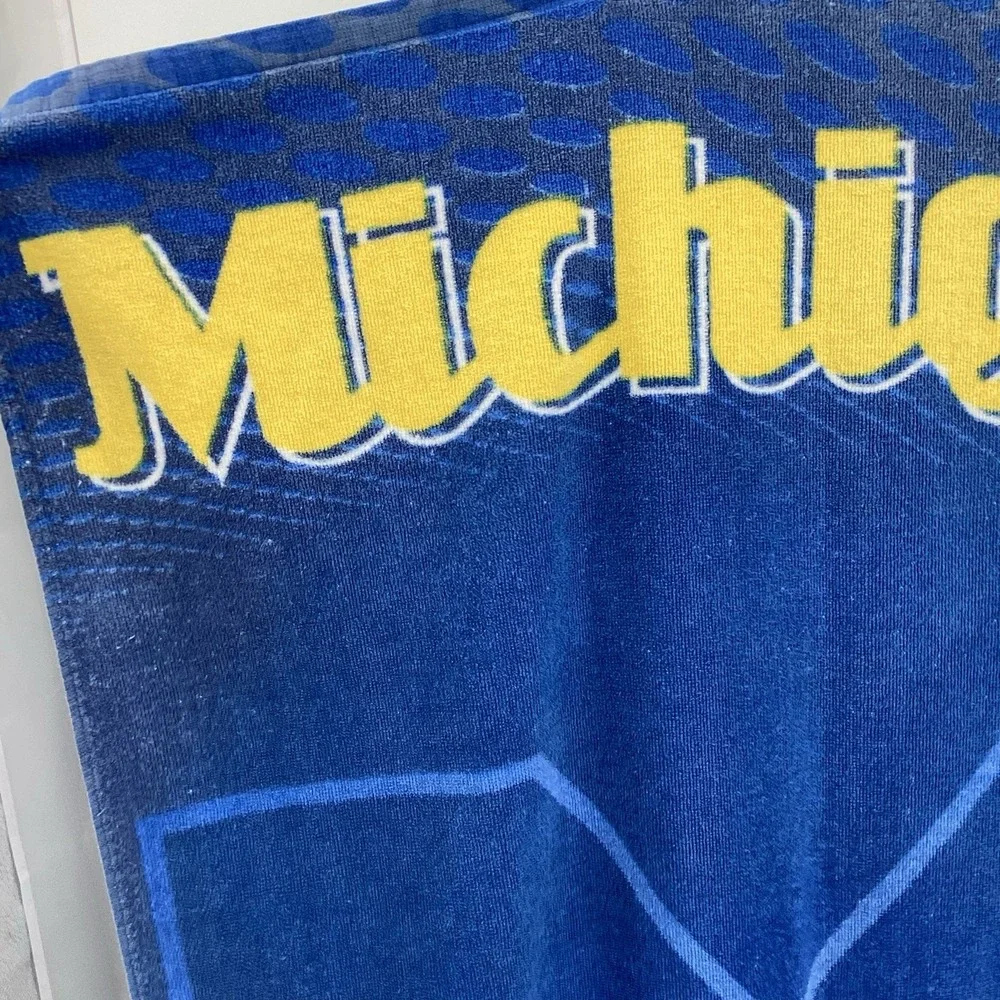 Vintage Northwest University Of Michigan Wolverines‎ Beach Towel